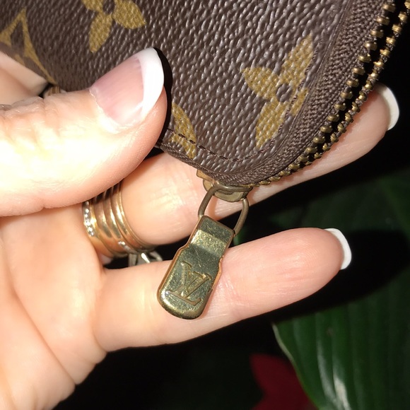 Vintage Louis Vuitton Key Pouch - Picture 7 of 11